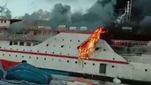 Breaking News: KM Karya Indah yang Terbakar di Maluku Utara Diklaim Laik Berlayar