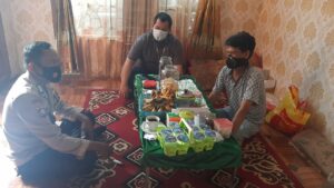 Bhabinkamtibmas Desa Je’netallasa Intens Temui Warga Mengajak Mengikuti Prokes Demi Kesehatan