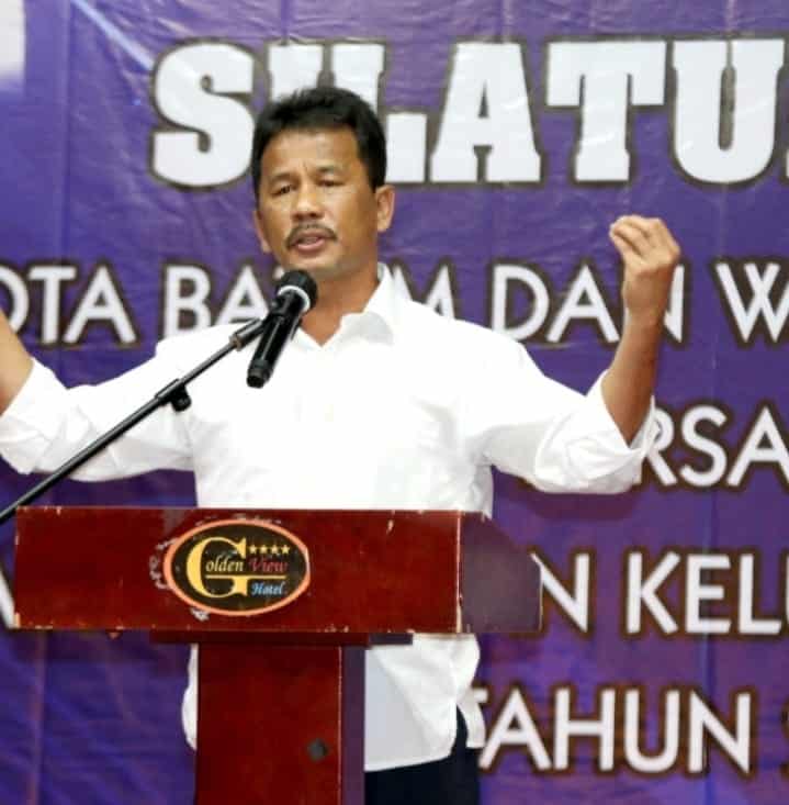 Wali kota Batam Muhammad Rudi mengajak masyarakat Batam untuk melawan Covid-19