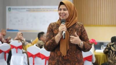 Dewi Ansar Buka Sosialisasi Peningkatan, Pembinaan dan Pengawasan Untuk Guru
